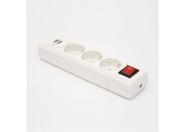 Колодка удлинителя с кнопкой 3 гнезда с ж/к и 2 USB LEE